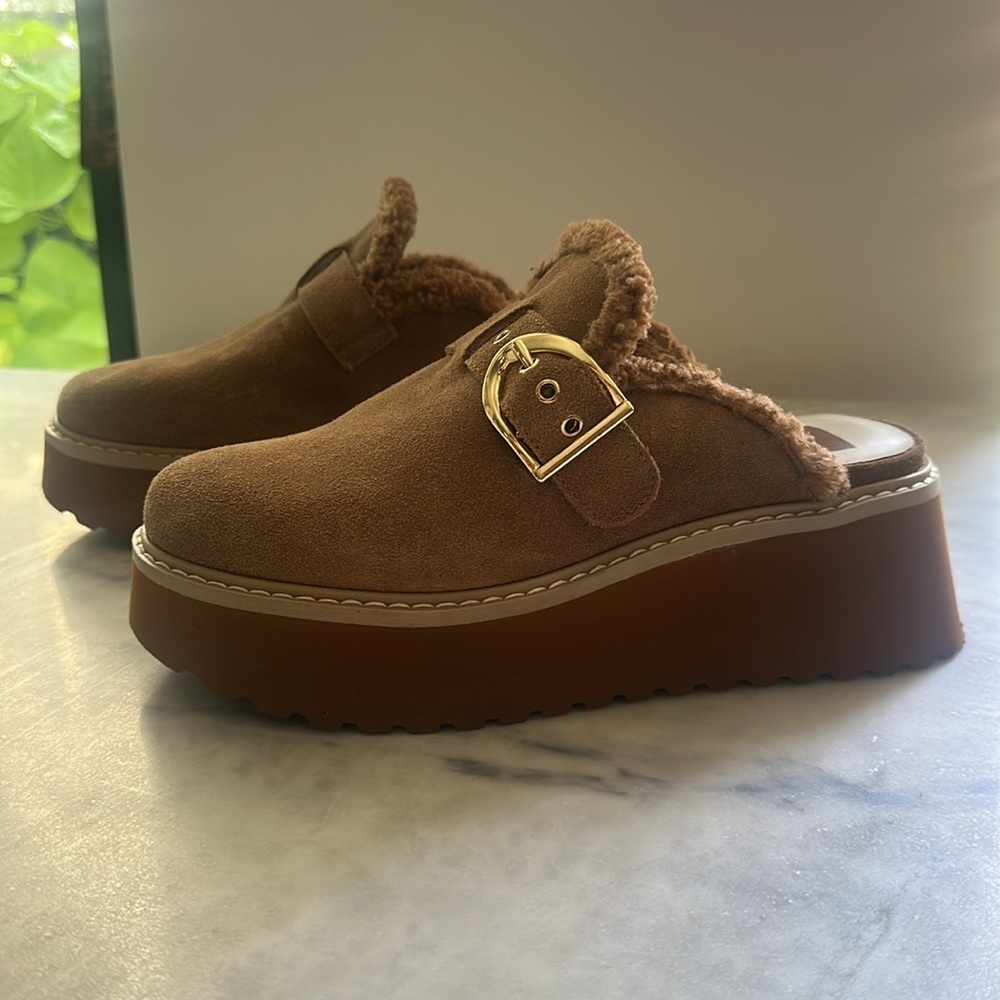 Dolce Vita Tan Fur-Lined Platform Clogs